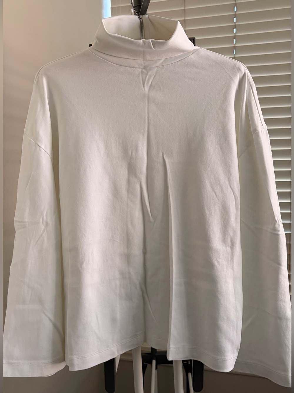 Aritzia White Turtle Neck Cotton Top Size XS